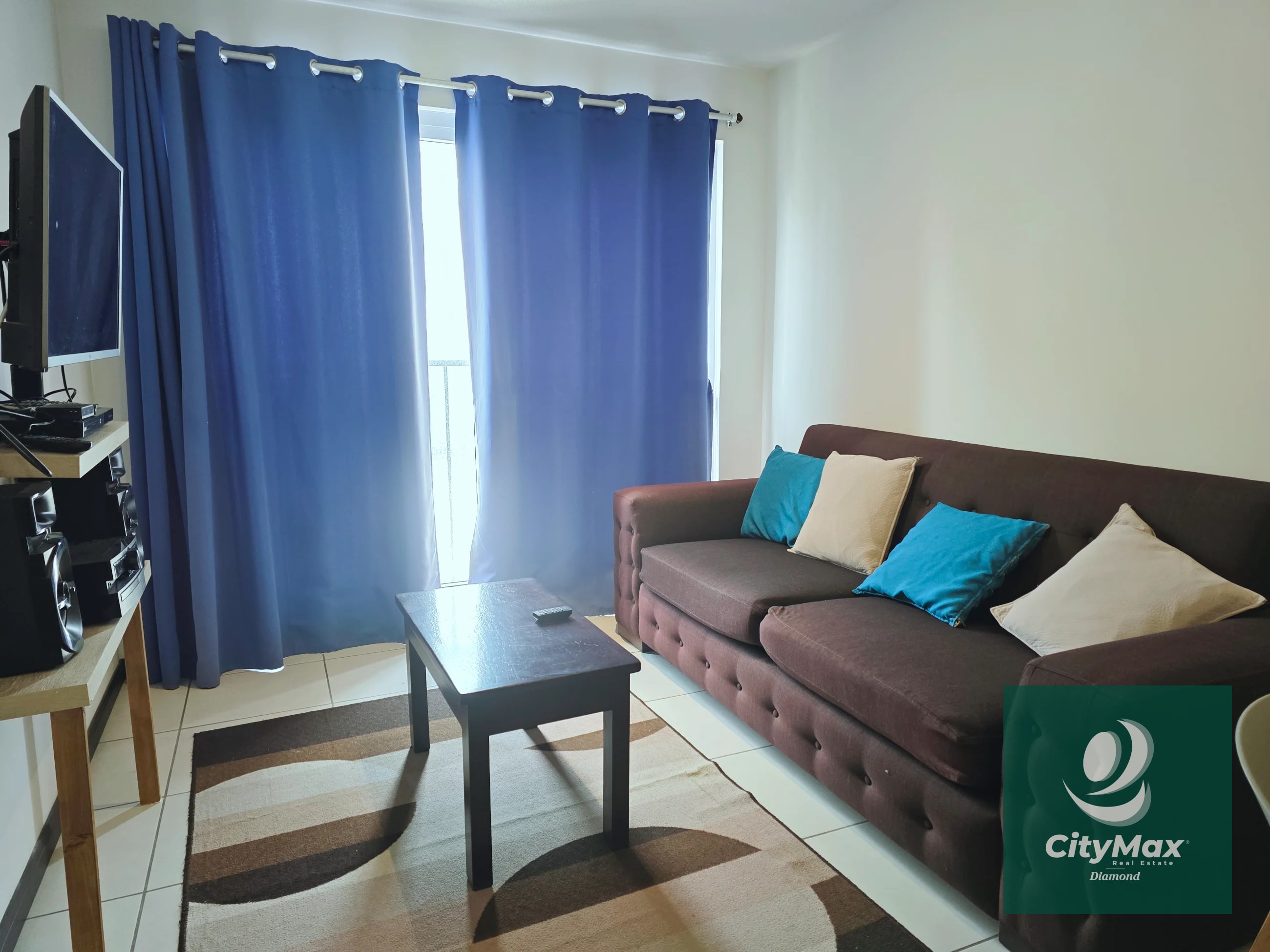 Apartamento Amueblado en Renta en Zona 11 Charcas - 2