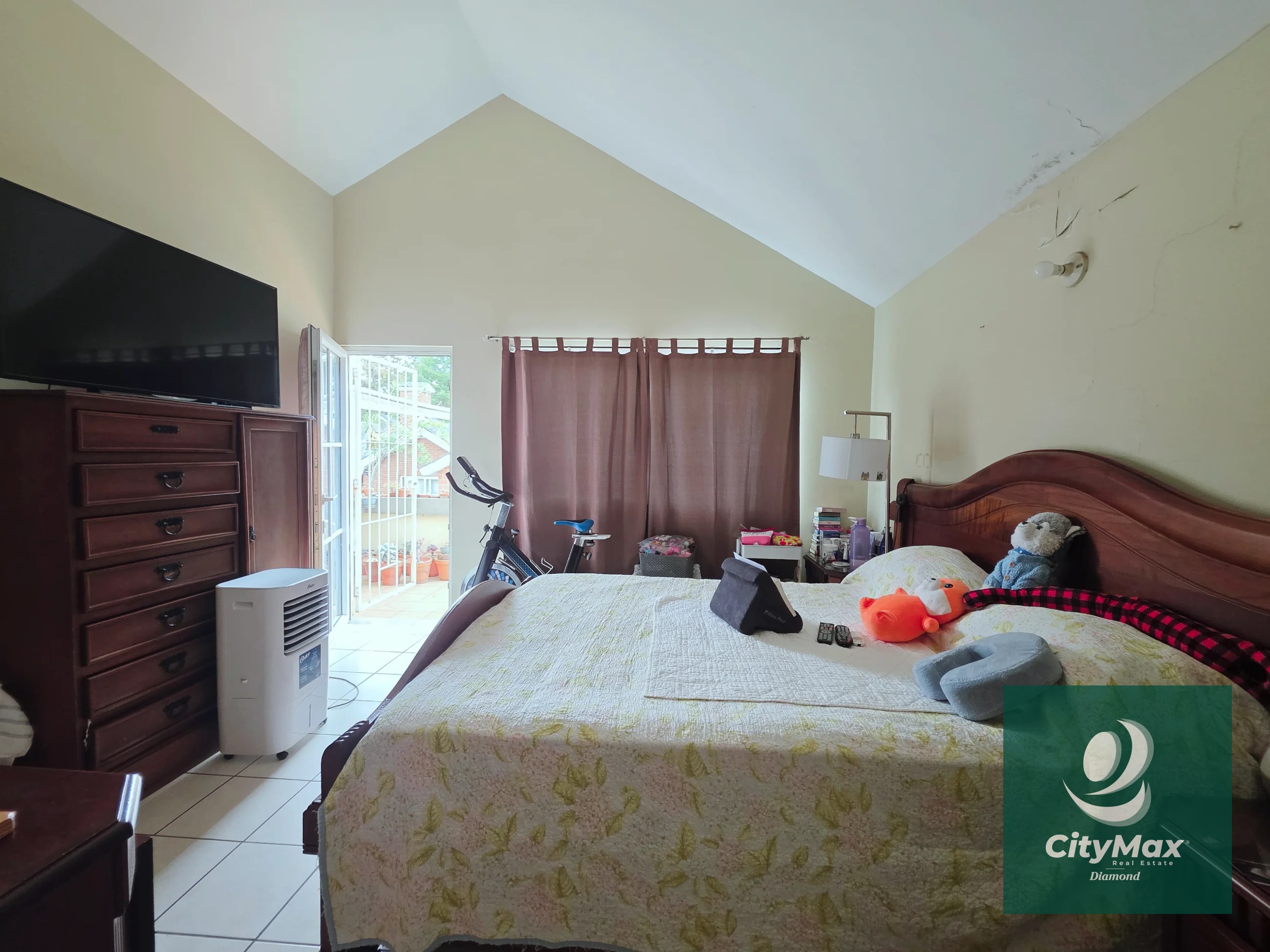 Casa en Venta en Lomas de San Nicolas Zona 16 - 14