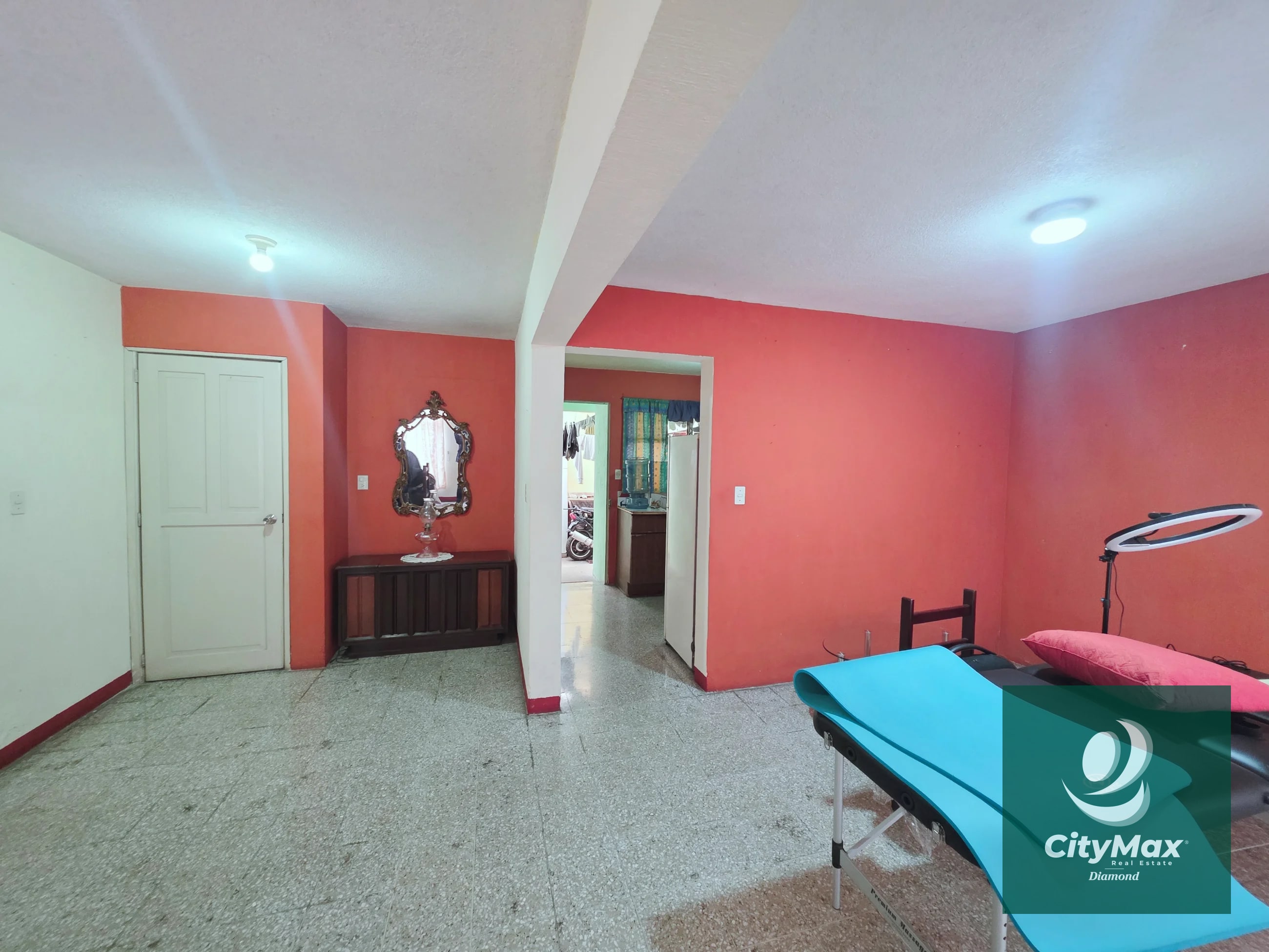 Casa en Venta con Apartamento y Locales en Zona 2 Mixco — Casa en Venta en Zona 2 Mixco, Guatemala, Ciudad — foto 7 de 17