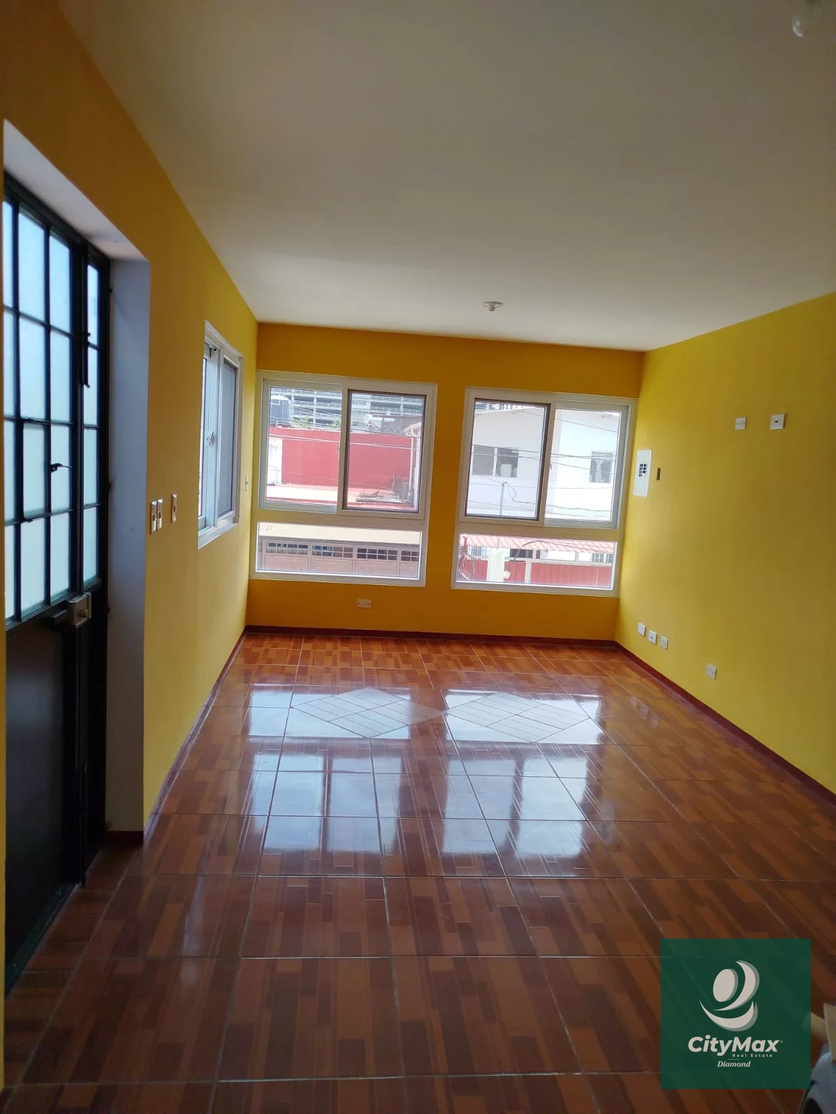 Renta de Apto en San Cristobal en Panorama Zona 8 Mixco — Apartamento en Alquiler en Zona 8 Mixco, Guatemala, Ciudad — foto 1 de 7