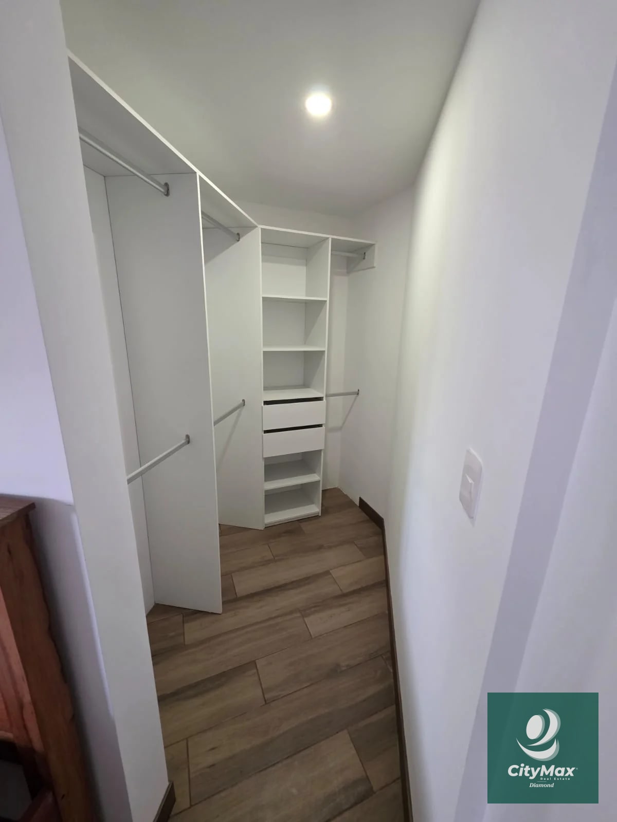 Apartamento nuevo en Renta en Vista Hermosa 1 Zona 15 — Apartamento en Alquiler en Vista Hermosa I, Zona 15, Guatemala, Ciudad — foto 9 de 11