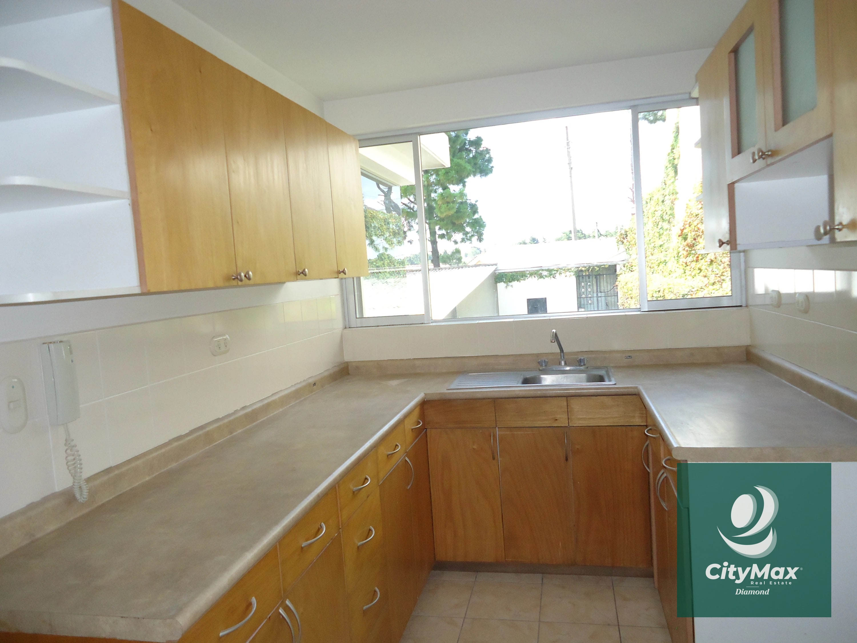 Apartamento en Renta en La Montaña Zona 16 Guatemala — Apartamento en Alquiler en Zona 16, Guatemala, Ciudad — foto 9 de 17