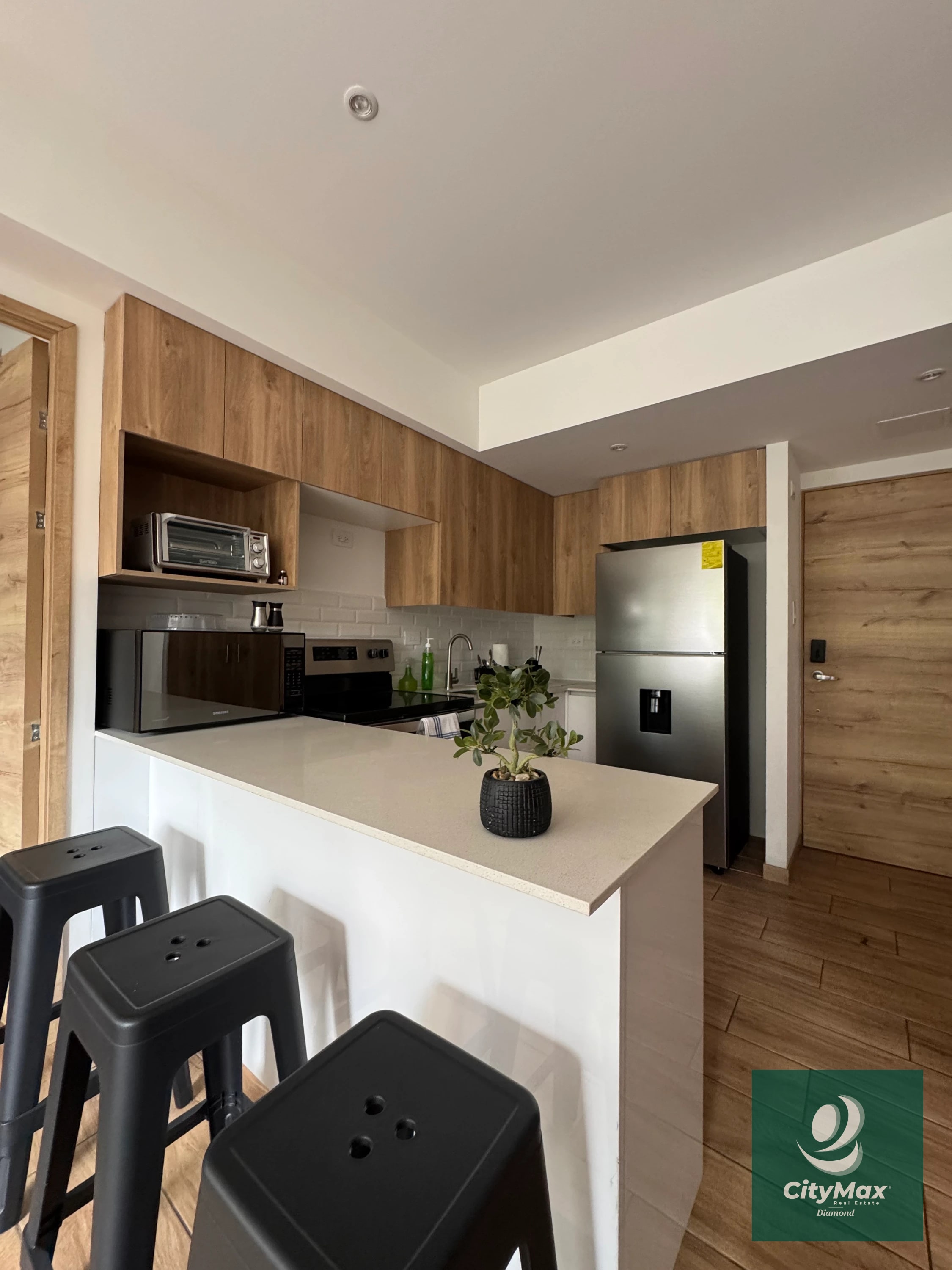 Apartamento Amueblado en Renta Zona 9 Cendana — Apartamento en Alquiler en Zona 9, Guatemala, Ciudad — foto 8 de 11
