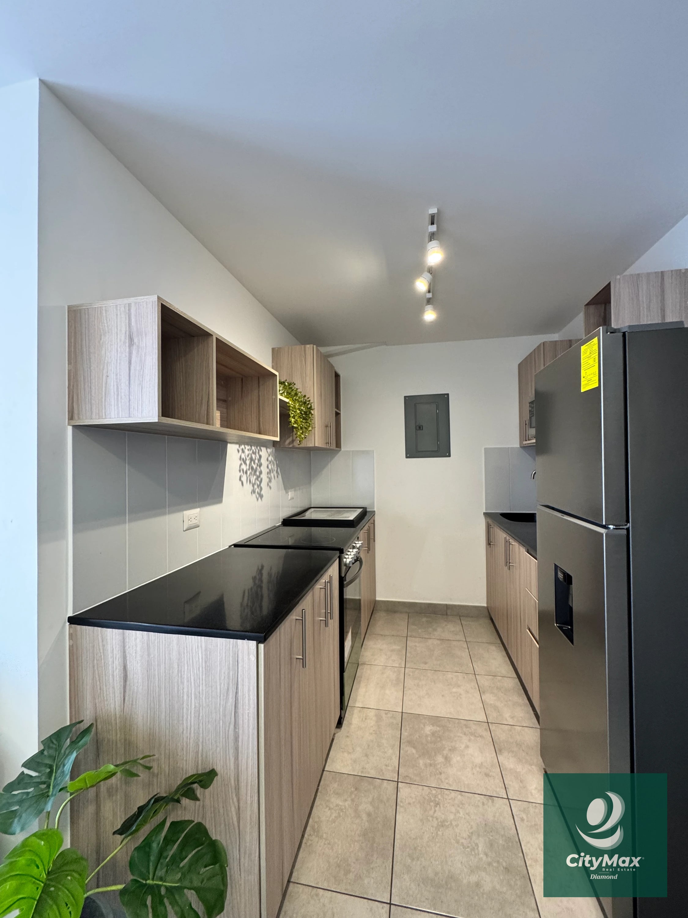 Apartamento Amueblado en Renta Fiamene Zona 10 Guatemala — Apartamento en Alquiler en Fiamene, Zona 10, Guatemala, Ciudad — foto 12 de 13