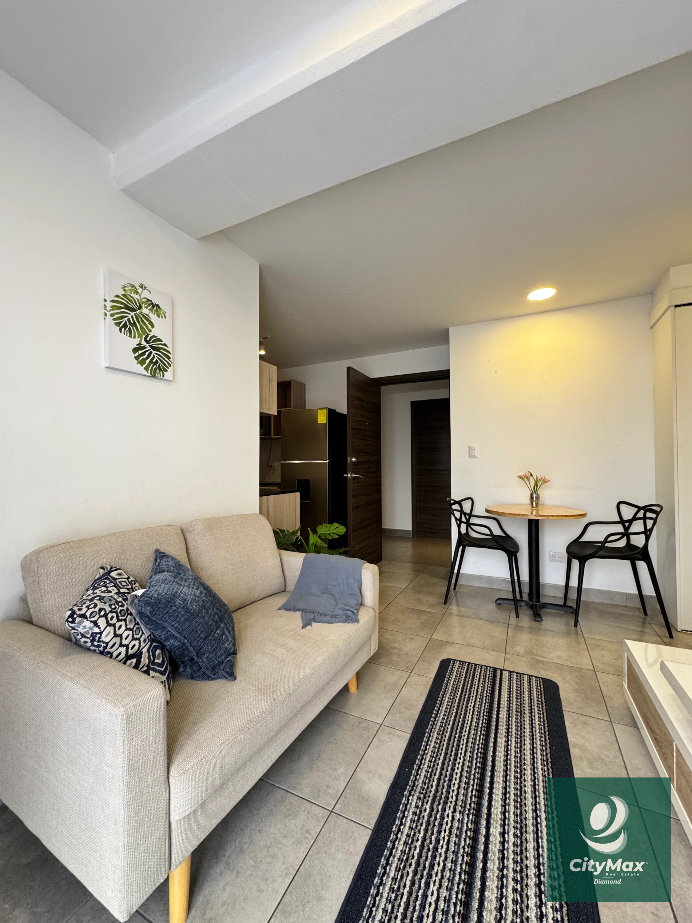 Apartamento Amueblado en Renta Fiamene Zona 10 Guatemala — Apartamento en Alquiler en Fiamene, Zona 10, Guatemala, Ciudad — foto 11 de 13