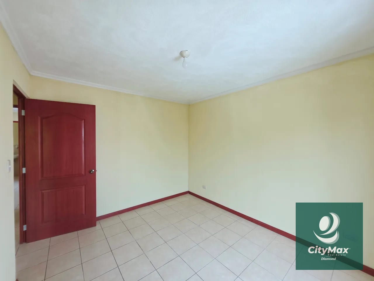 Casa en Venta en Hacienda de Las Flores Zona 2 de Villa Nueva — Casa en Venta en Villa Nueva, Guatemala, Ciudad — foto 13 de 15