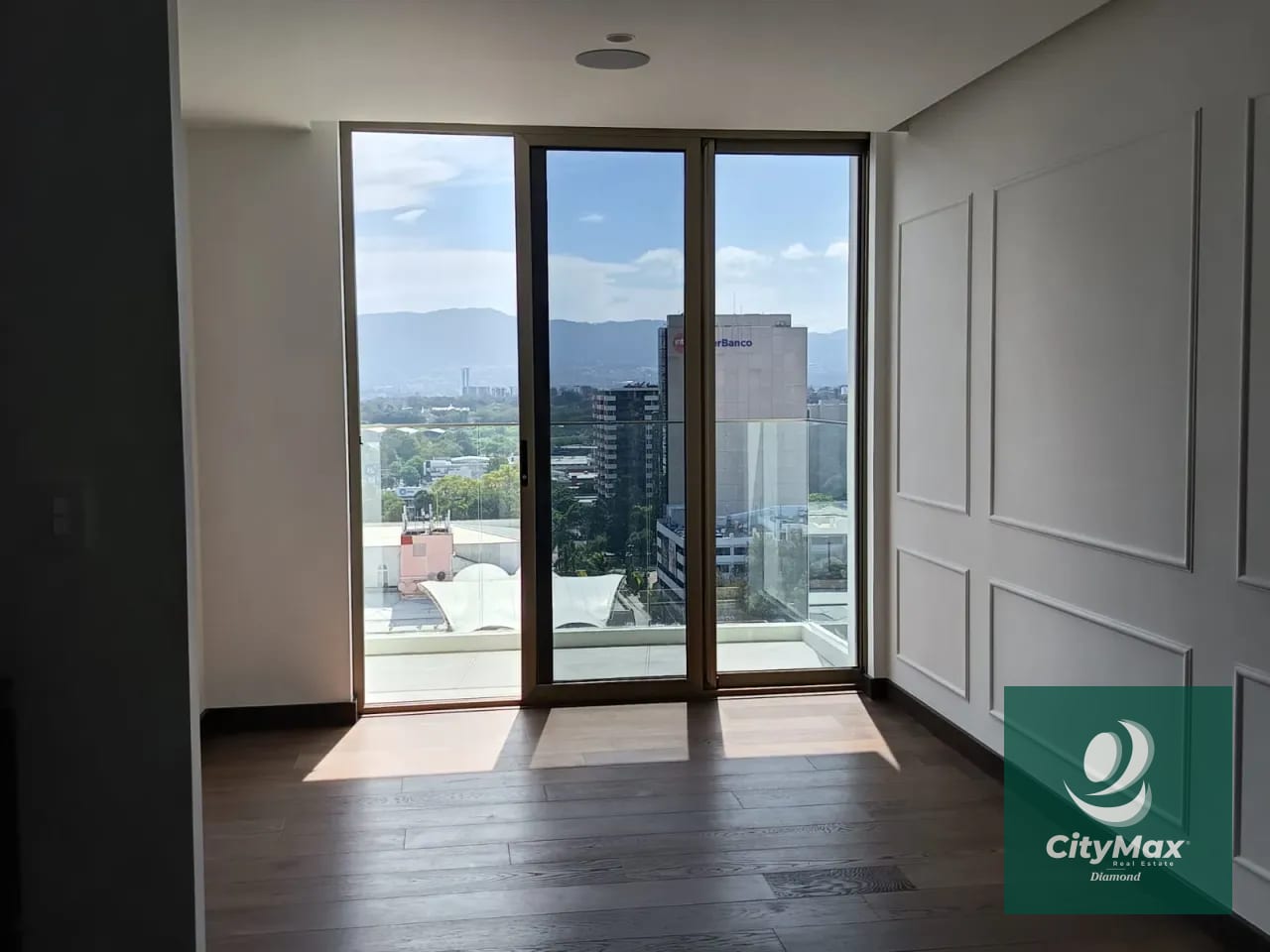 Apartamento en Venta en Edificio Atarah Zona 10 Ciudad de Guatemala — Apartamento en Venta en Atarah, Zona 10, Guatemala, Ciudad — foto 6 de 16