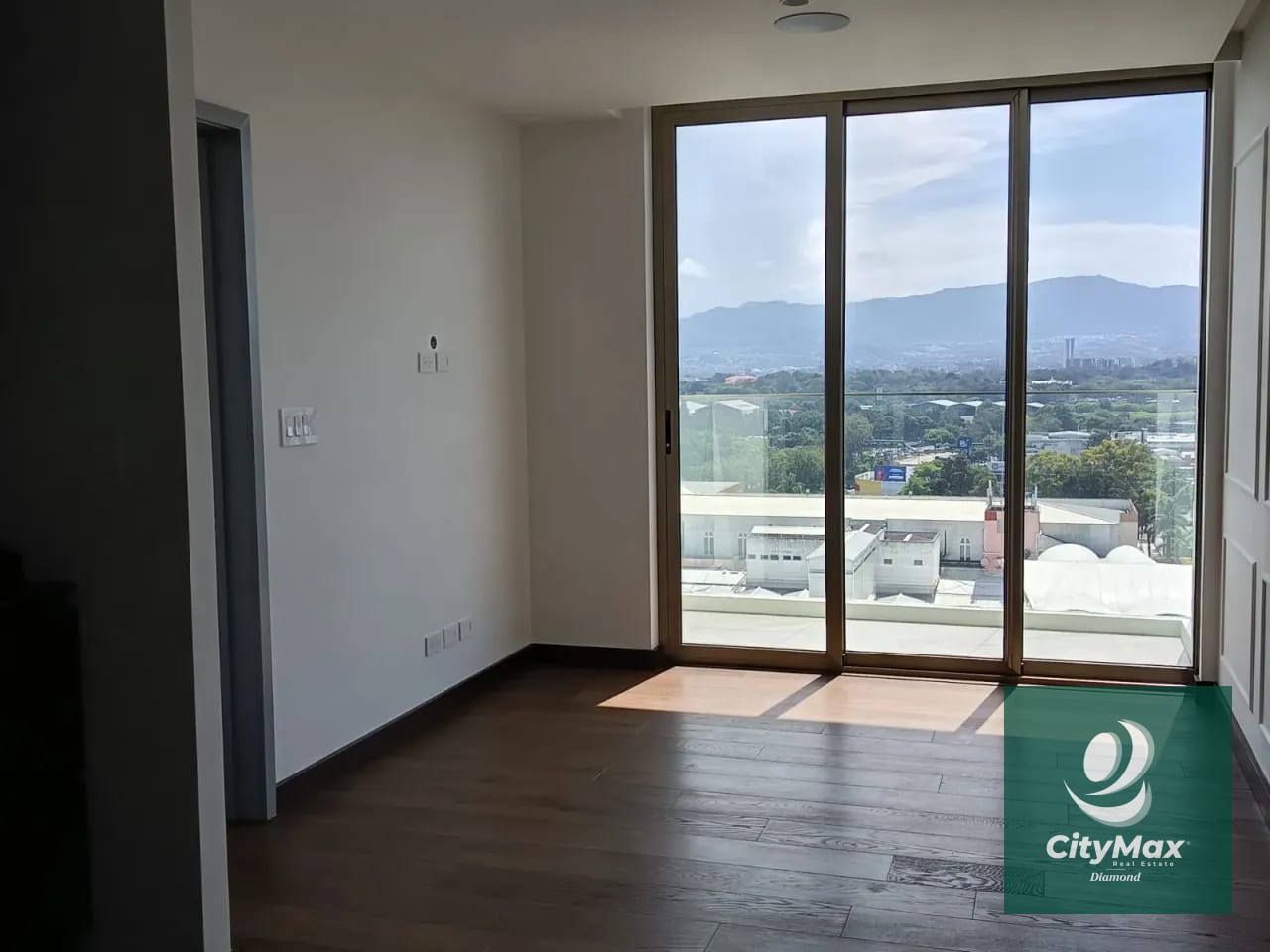 Apartamento en Venta en Edificio Atarah Zona 10 Ciudad de Guatemala — Apartamento en Venta en Atarah, Zona 10, Guatemala, Ciudad — foto 10 de 16