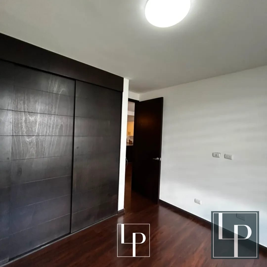 Apartamento en Renta en Edificio Caledonia, zona 16 — Apartamento en Alquiler en Caledonia, Zona 16, Guatemala, Ciudad — foto 5 de 9