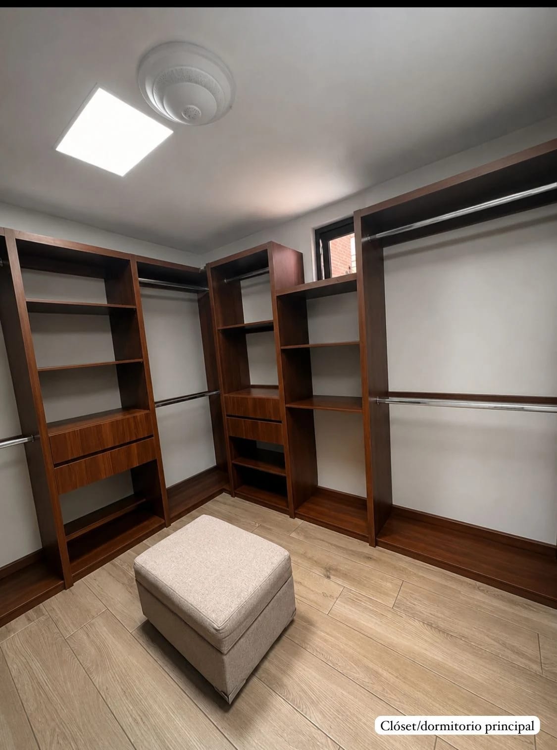 Venta Casa de un Nivel en Condado Concepción — Casa en Venta en Pradera Concepción, Carretera a El Salvador, Guatemala, Ciudad — foto 10 de 12