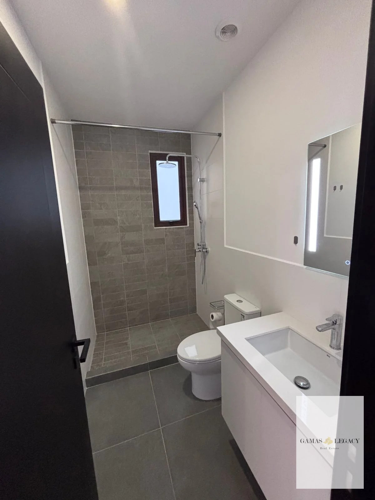 APARTAMENTO EN RENTA | LIRIOS DE CAYALÁ | ZONA 16 — Apartamento en Venta en Zona 16, Guatemala, Ciudad — foto 10 de 11