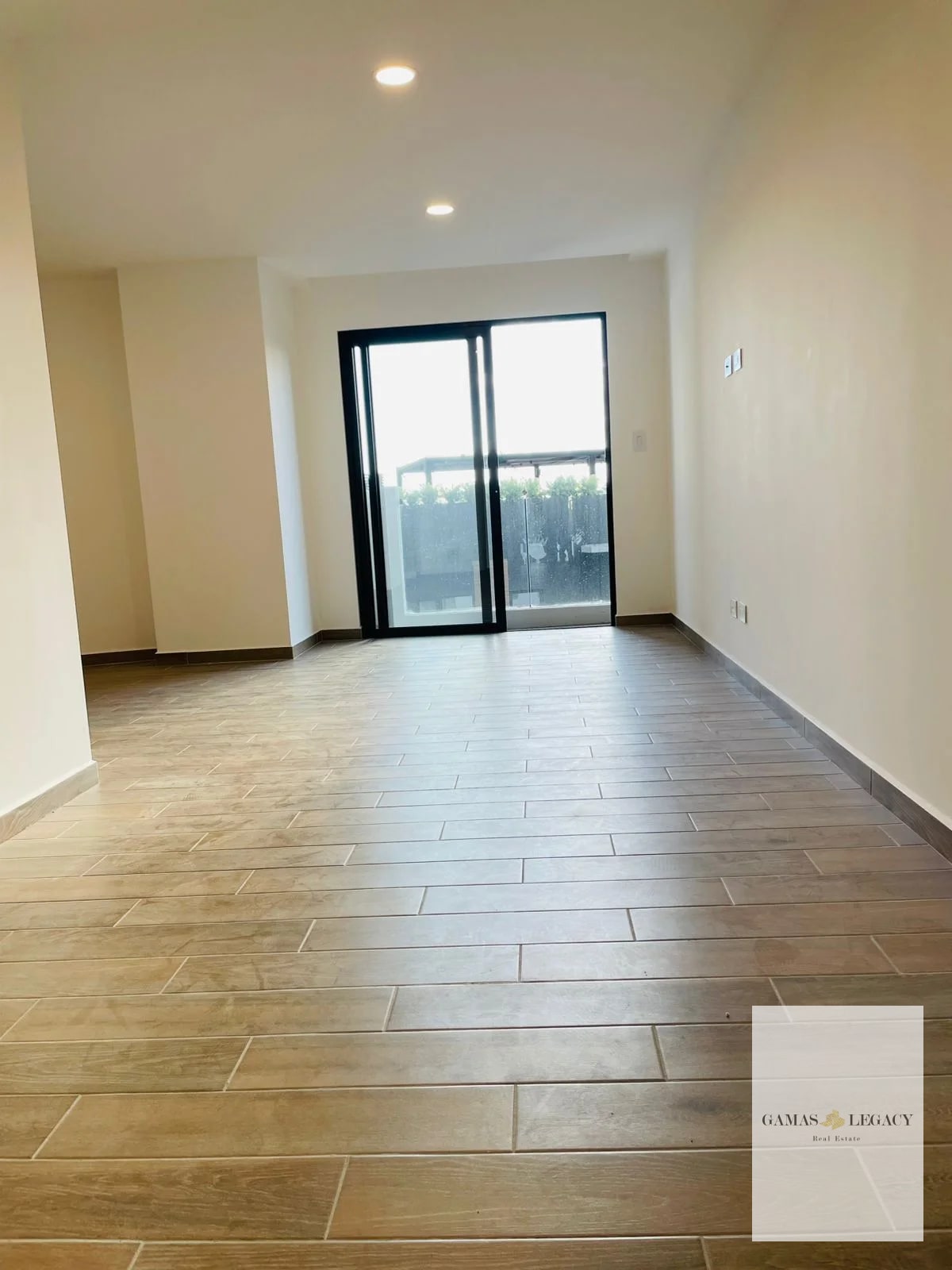 APARTAMENTO EN RENTA | PARQUE 14 | ZONA 14 — Apartamento en Alquiler en Zona 14, Guatemala, Ciudad — foto 3 de 8