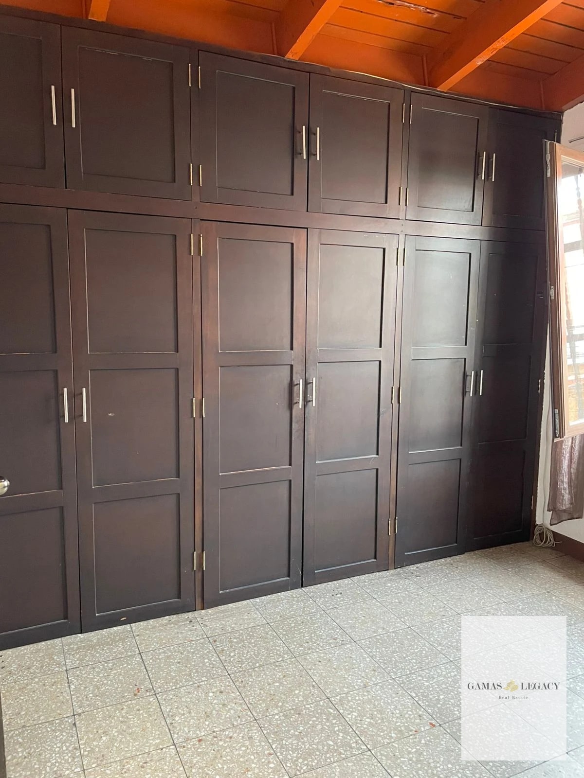 CASA EN RENTA | USO VIVIENDA U OFICINA | ZONA 10 — Casa en Alquiler en Zona 10, Guatemala, Ciudad — foto 8 de 9