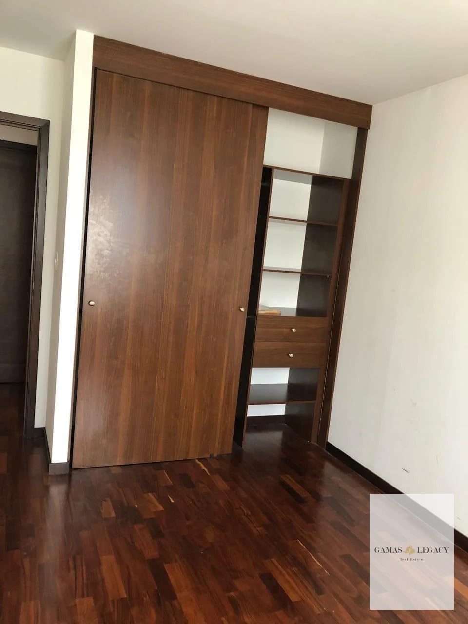 APARTAMENTO EN VENTA | TORRE QUATRO | ZONA 14 — Apartamento en Venta en Torre Quattro, Zona 14, Guatemala, Ciudad — foto 4 de 11