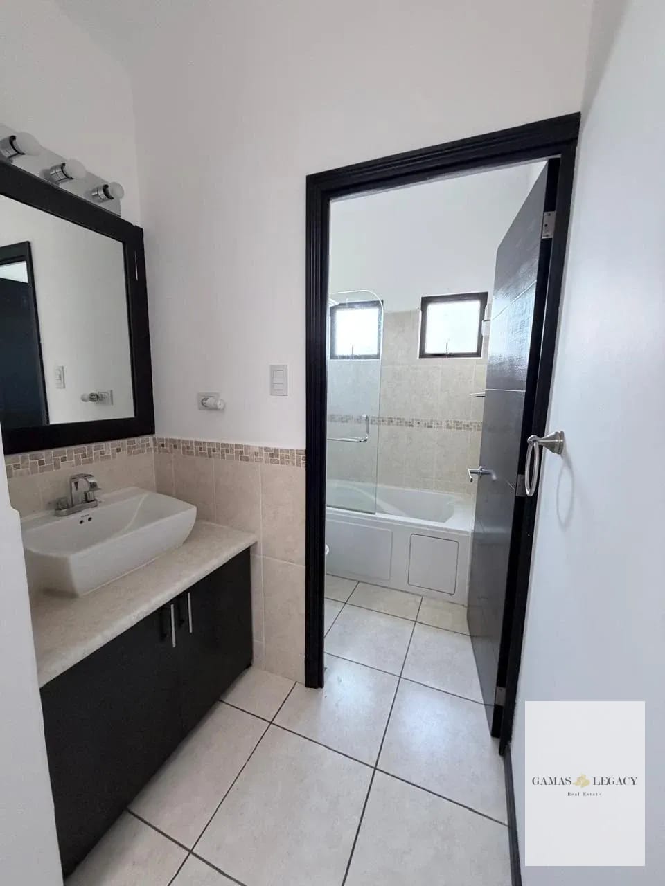 CASA EN VENTA | SAN ISIDRO | ZONA 16 — Casa en Venta en Zona 16, Guatemala, Ciudad — foto 9 de 12