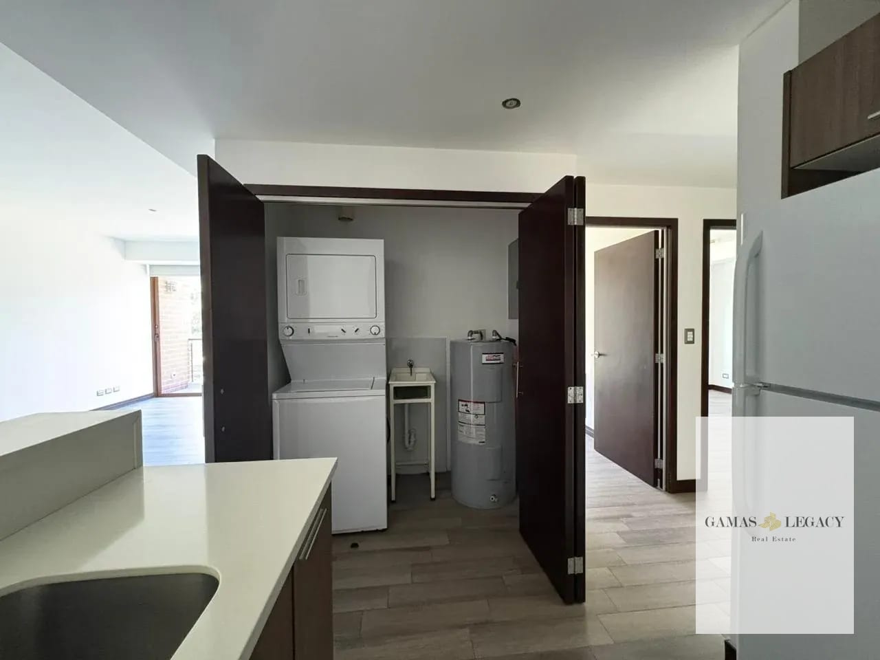 APARTAMENTO EN VENTA | SAN ISIDRO 20-21 | ZONA 16 — Apartamento en Venta en San Isidro 20/21, Zona 16, Guatemala, Ciudad — foto 6 de 7