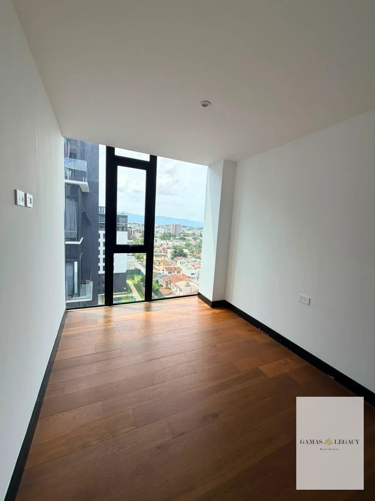 APARTAMENTO EN VENTA | VILLAS MARISCAL | ZONA 11 — Apartamento en Venta en Zona 11, Guatemala, Ciudad — foto 3 de 17
