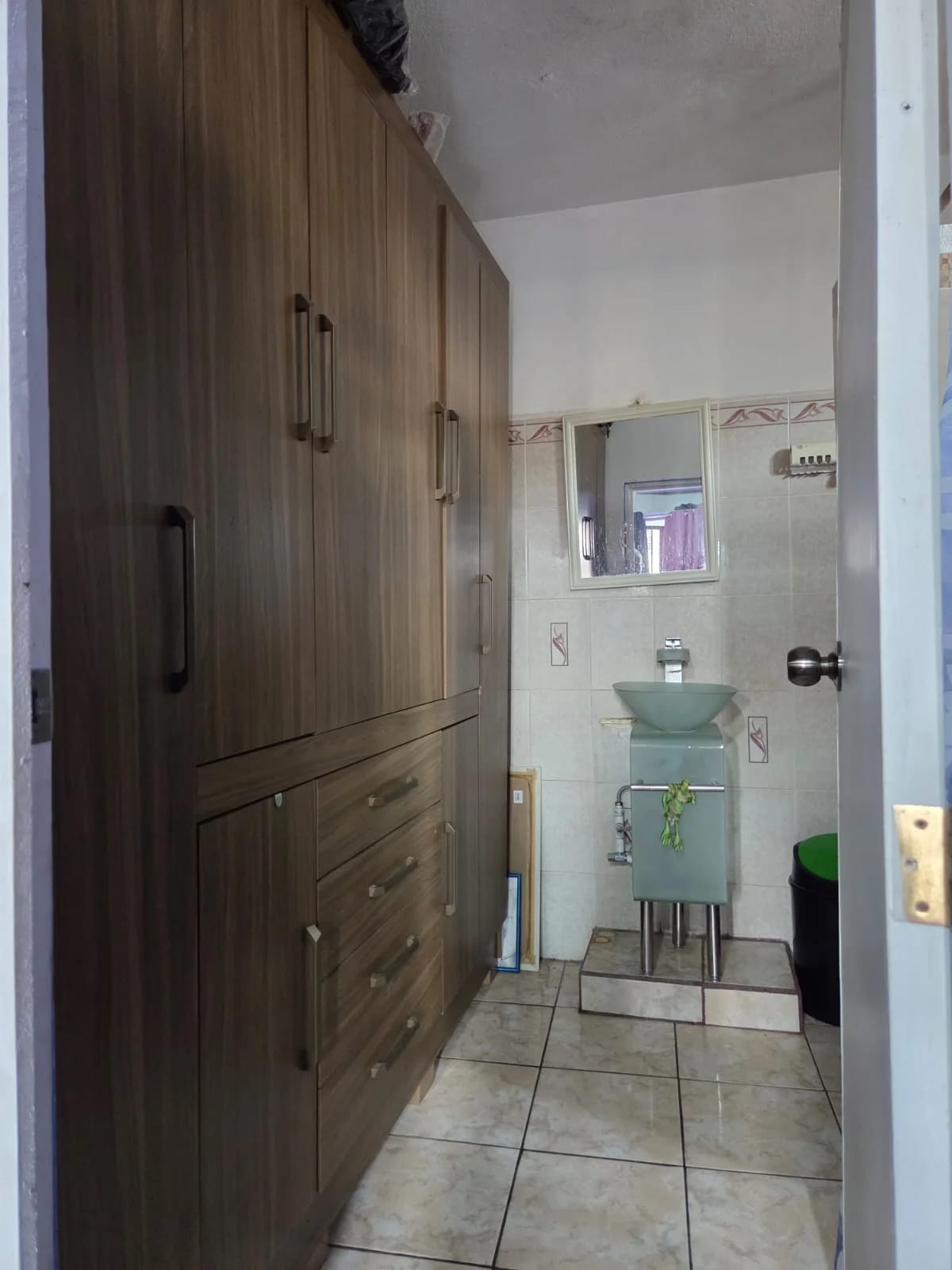 VENDO CASA ZONA 1 MUY CERCA MERCADO SAN MARTIN REF.6921 — Casa en Venta en Zona 1, Guatemala, Ciudad — foto 6 de 12