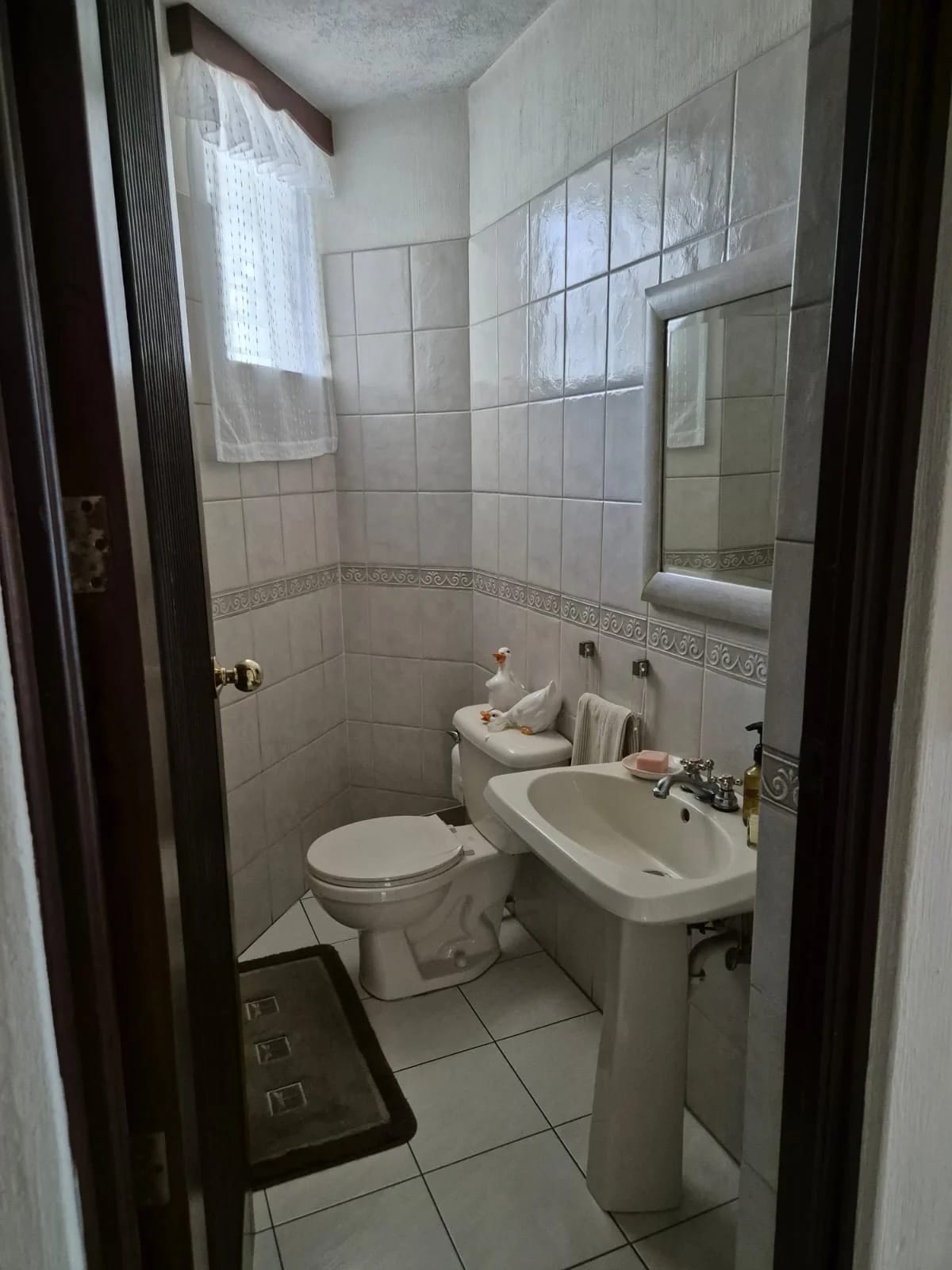 VENDO CASA 4 HAB Z.15 VALLES DE VISTA HERMOSA REF.6800 — Casa en Venta en Zona 15, Guatemala, Ciudad — foto 3 de 16