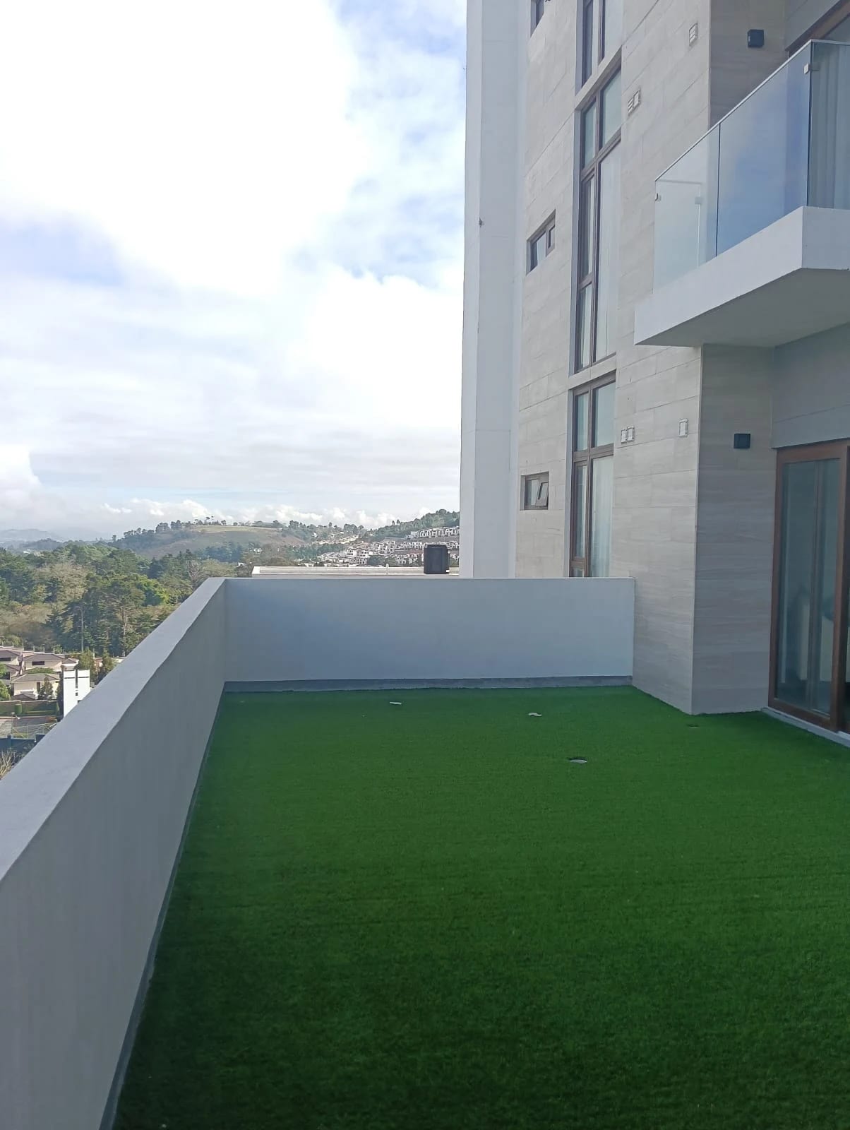 RENTO APTO AMUEBLADO/EQUIPADO Z.16 VH4 NARU16 REF.6890 — Apartamento en Alquiler en Zona 16, Guatemala, Ciudad — foto 7 de 12