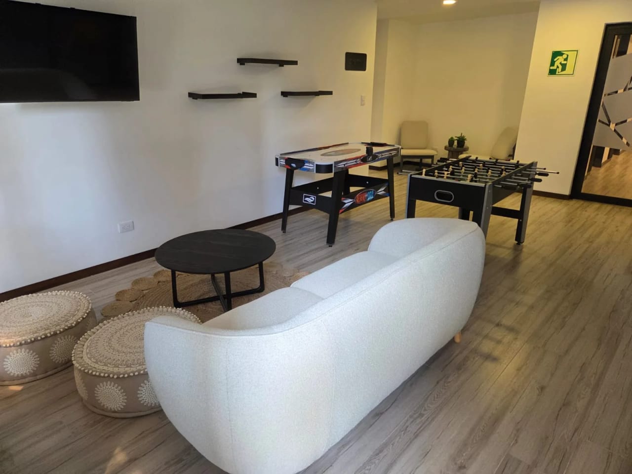 VENDO TRES APTOS NUEVOS EDIF. NEO ZONA 10 REF.6920 — Apartamento en Venta en Zona 10, Guatemala, Ciudad — foto 3 de 15