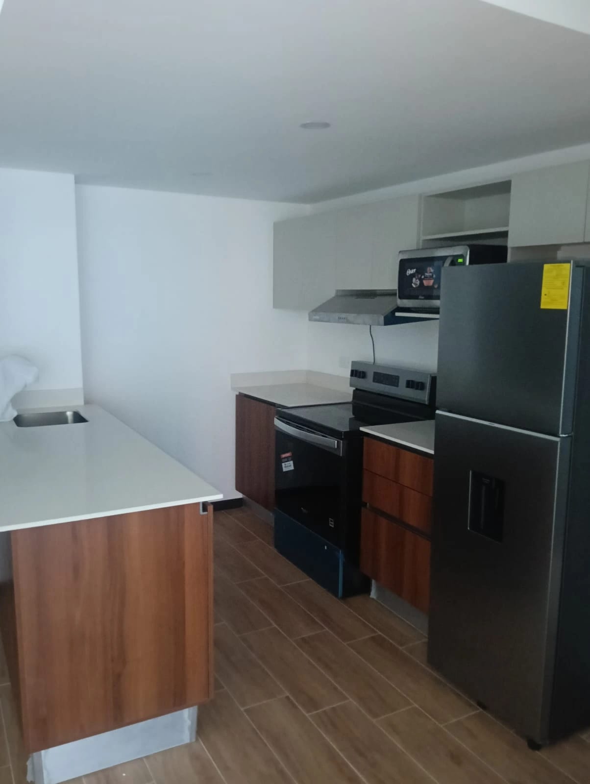 RENTO APTO NUEVO/PARA ESTRENAR, ZONA 13 ESSENZA REF.6899 — Apartamento en Alquiler en Zona 16, Guatemala, Ciudad — foto 8 de 14