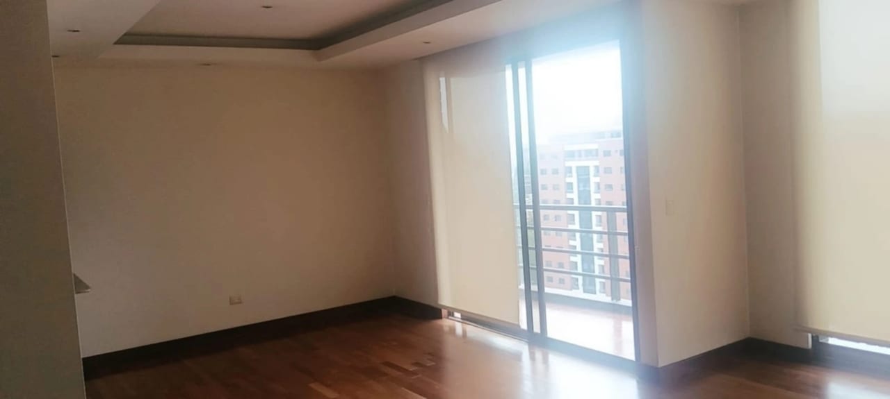 VENDO APTO Z.10 EDIF. MIRAFIORI REF.6827 — Apartamento en Venta en Zona 10, Guatemala, Ciudad — foto 9 de 14