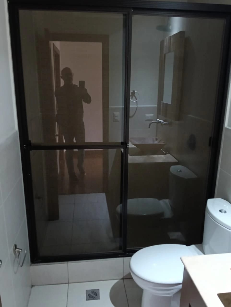 VENDO APTO Z.10 EDIF. MIRAFIORI REF.6827 — Apartamento en Venta en Zona 10, Guatemala, Ciudad — foto 4 de 16