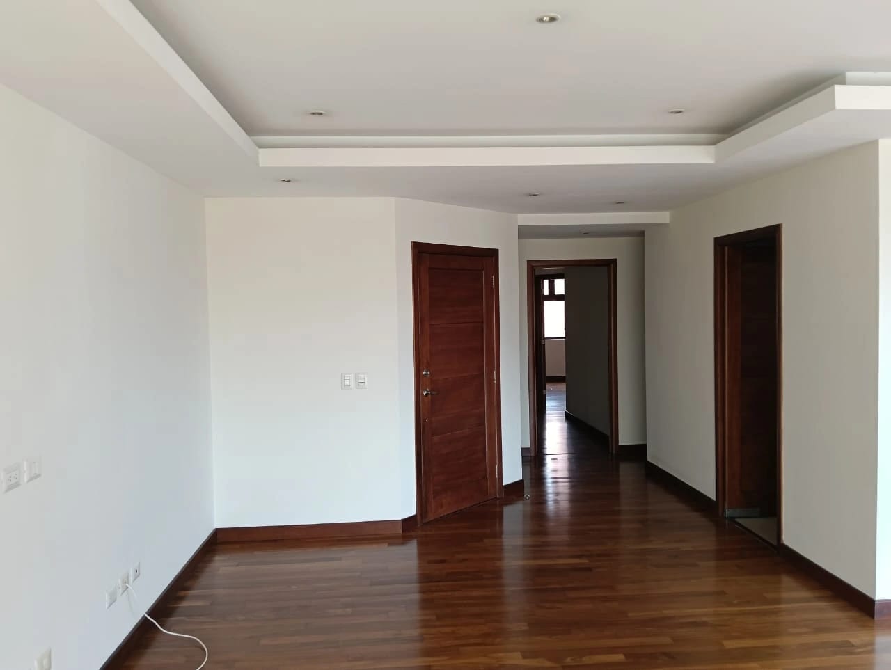 VENDO APTO Z.10 EDIF. MIRAFIORI REF.6827 — Apartamento en Venta en Zona 10, Guatemala, Ciudad — foto 14 de 16