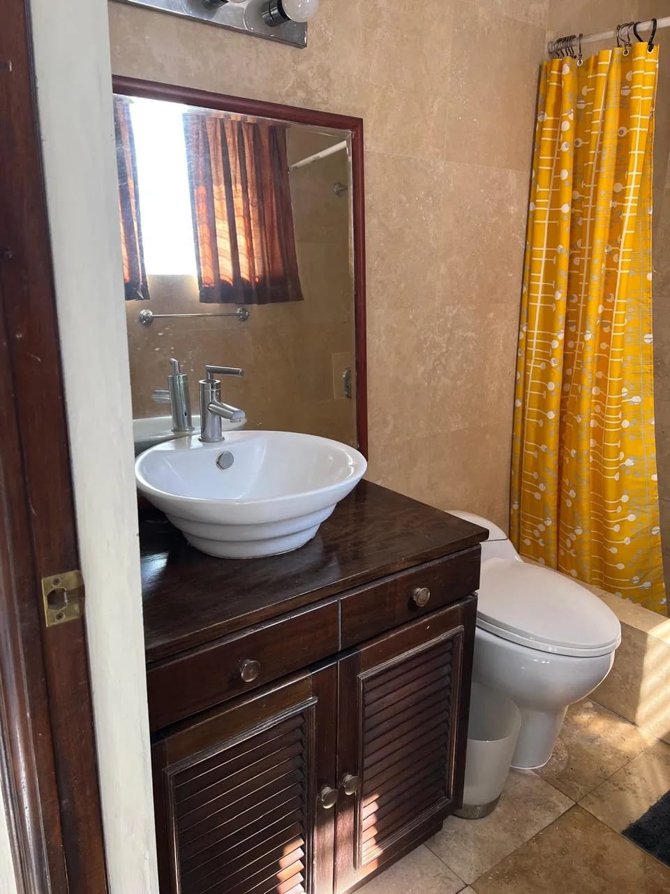 RENTO APTO Z.9 AMUEBLADO EDIF.12-29 REF.6902 *3 HAB, 2 BAÑOS, 2 PARQUEOS, Q.9000* — Apartamento en Alquiler en Zona 9, Guatemala, Ciudad — foto 13 de 17