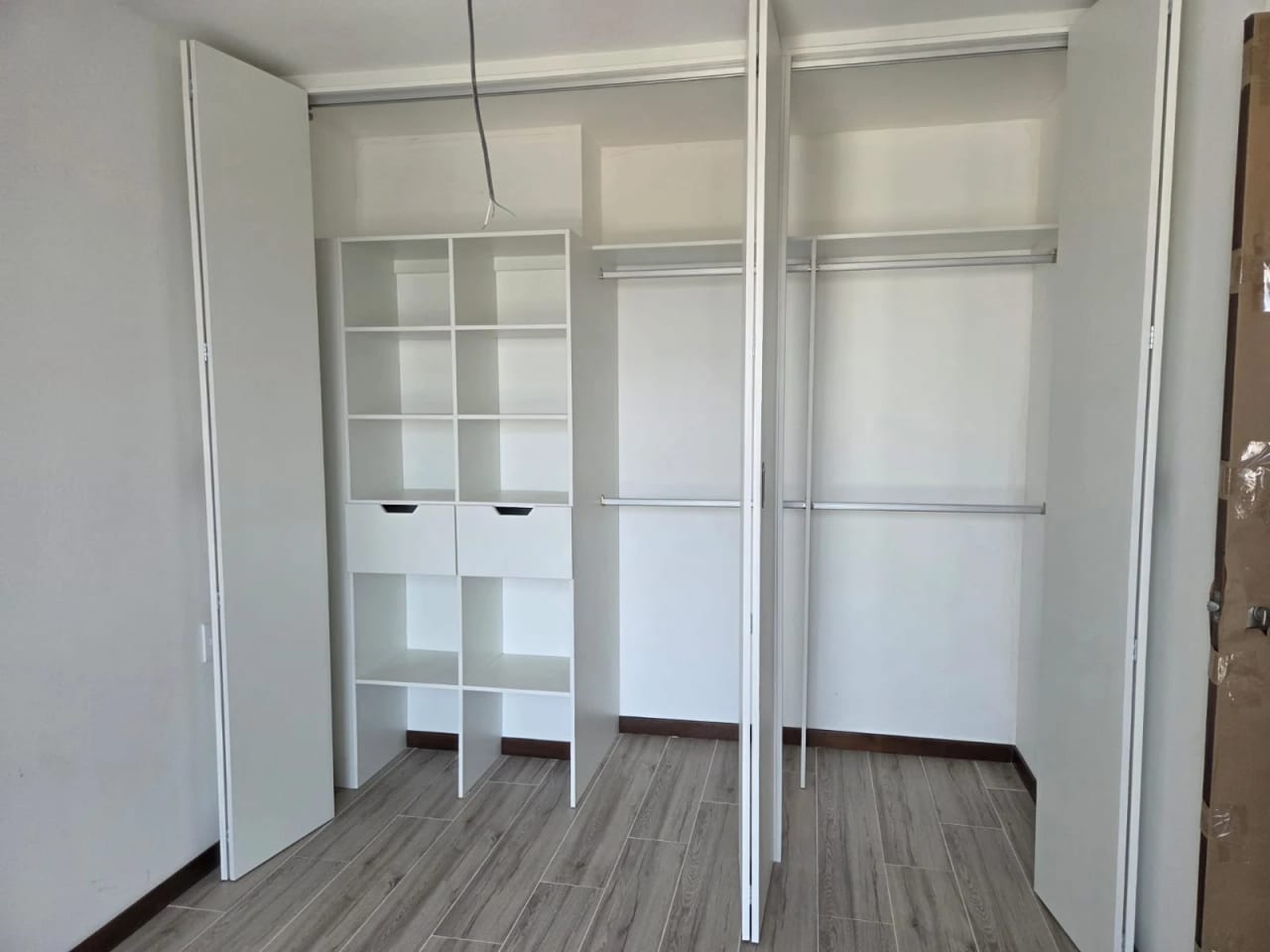 VENDO APTO Z.10 NEO REF.6884 *58 M2, 2 HAB, 1 BAÑO, 1 PARQUEO, BODEGA — Apartamento en Venta en Zona 10, Guatemala, Ciudad — foto 3 de 17