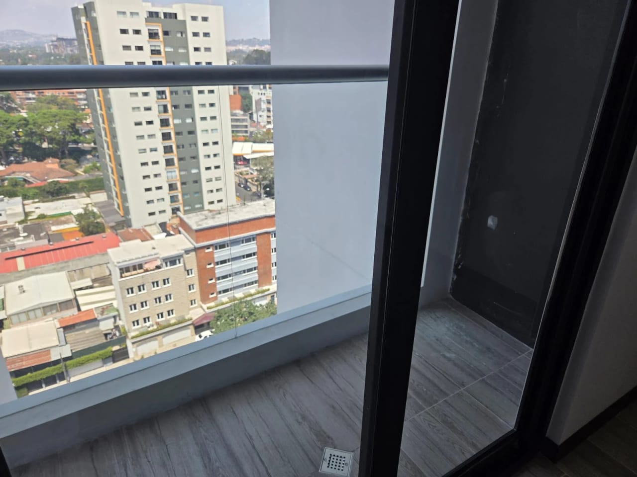 VENDO APTO Z.10 NEO REF.6884 *58 M2, 2 HAB, 1 BAÑO, 1 PARQUEO, BODEGA — Apartamento en Venta en Zona 10, Guatemala, Ciudad — foto 8 de 17
