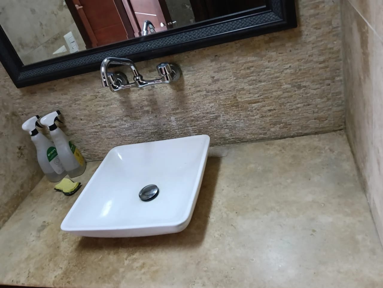 VENDO APTO Z.10 EDIF. MIRAFIORI REF.6827 *110 M2, 2 HAB, 2 BAÑOS, 2 PARQUEOS — Apartamento en Venta en Zona 10, Guatemala, Ciudad — foto 8 de 16