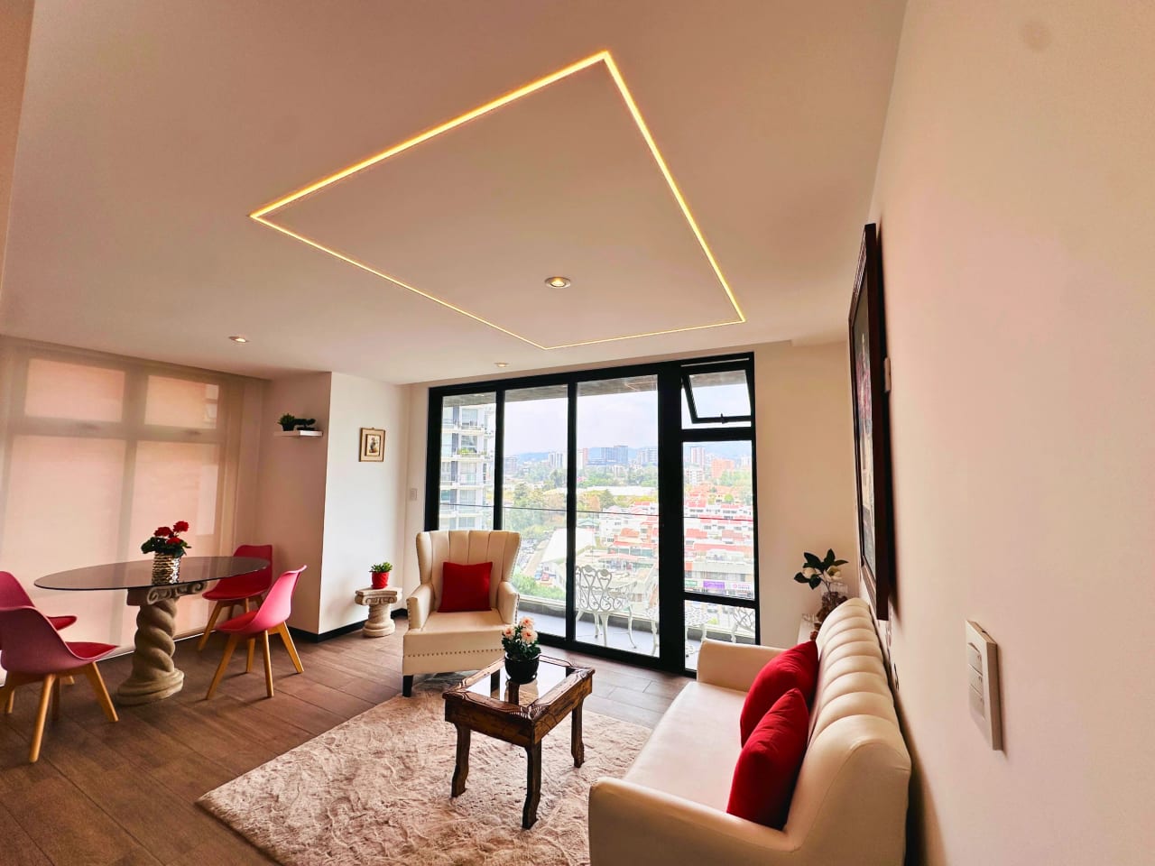 APARTAMENTO EN RENTA, EDIF. IQ 10, ZONA 10 - Image 1