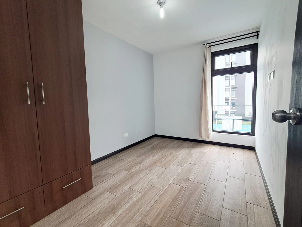 APARTAMENTO EDIFICIO NAGANO CON LÍNEA BLANCA 81 MTS2, PIEDRA PARADA, CRISTO REAL ZONA 16 — Apartamento en Alquiler en Zona 16, Guatemala, Ciudad — foto 6 de 17