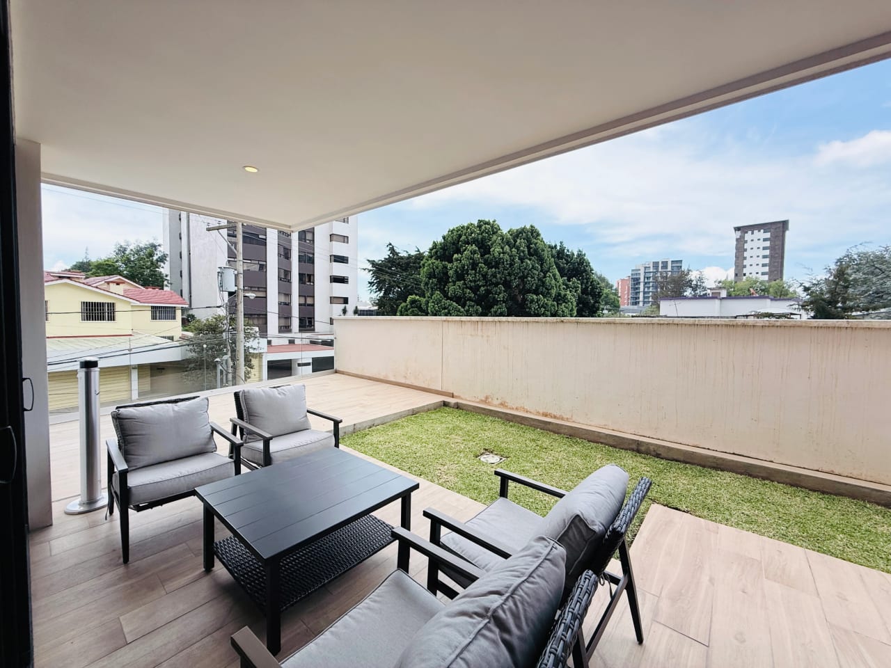 APARTAMENTO PARA ESTRENAR 3 HABS. 119Mts2 EDIF. Arles ZONA 15 — Apartamento en Alquiler en Arles, Zona 15, Guatemala, Ciudad — foto 17 de 17