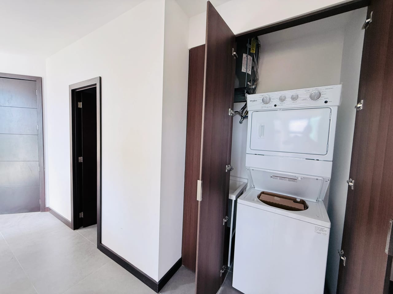 APARTAMENTO IDEAL PARA INVERSIÓN 2 HABS. 92Mts2 EDIF. Arles ZONA 15 — Apartamento en Venta en Arles, Zona 15, Guatemala, Ciudad — foto 7 de 17
