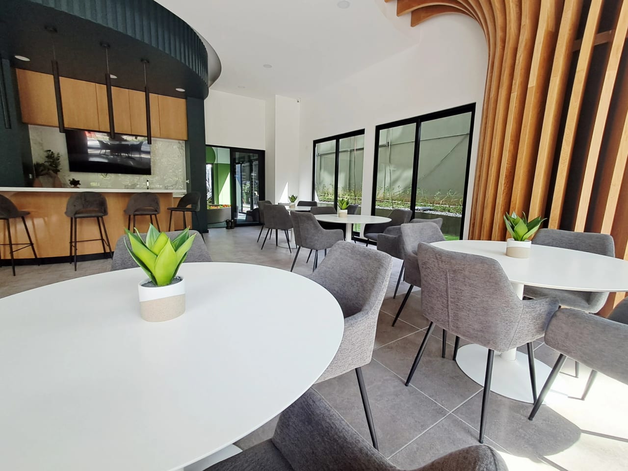 APARTAMENTO CON LÍNEA BLANCA PARA ESTRENAR EDIFICIO VERDÚ 140.67 MTS2, 3 DORMITORIOS, ZONA 13 — Apartamento en Alquiler en Verdú, Zona 13, Guatemala, Ciudad — foto 16 de 17