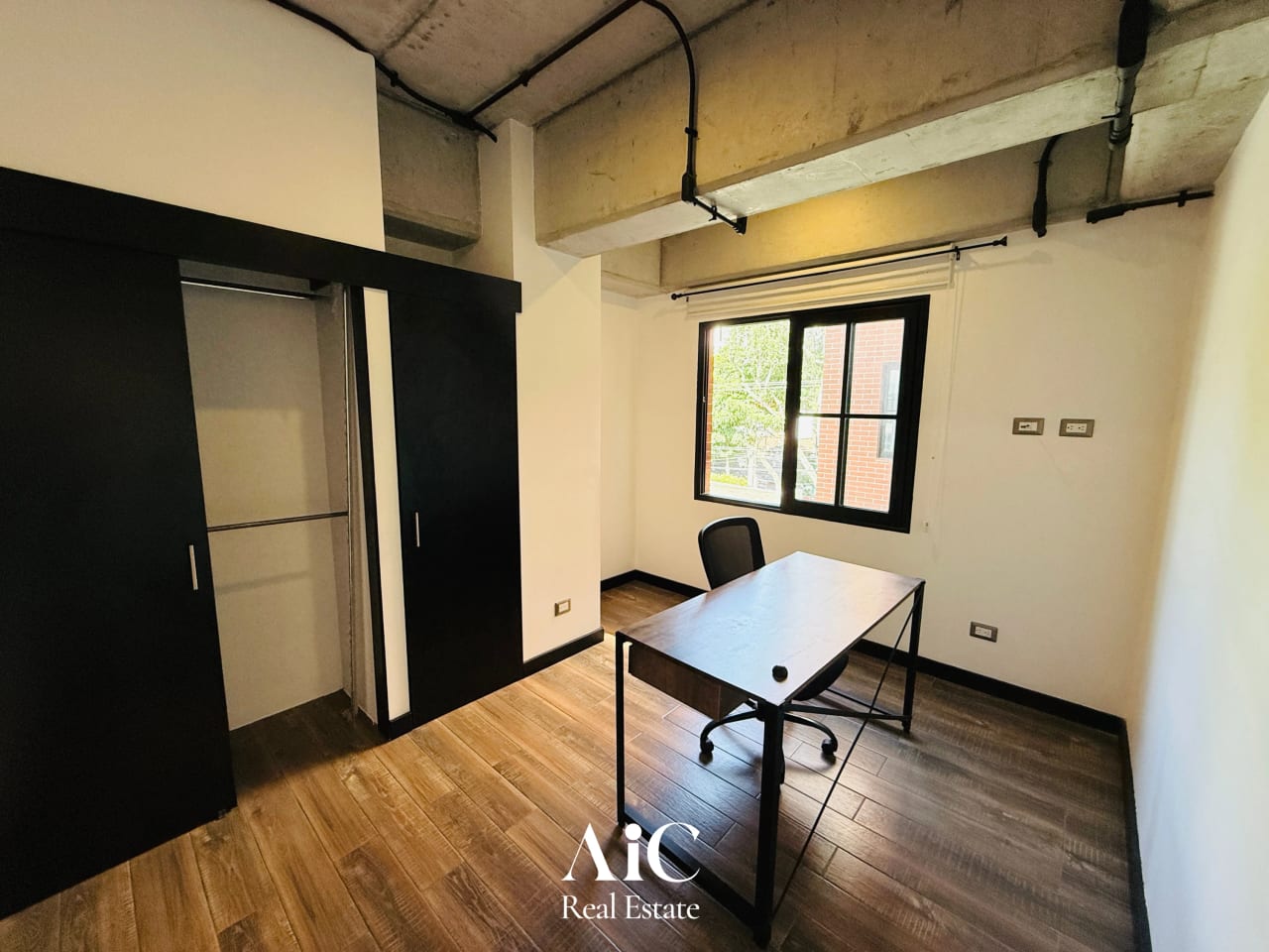 Apartamento Amplio y Moderno 2 Habitaciones Zona 14 Edif. Zoe — Apartamento en Alquiler en Zoe Apartments, Zona 14, Guatemala, Ciudad — foto 4 de 13