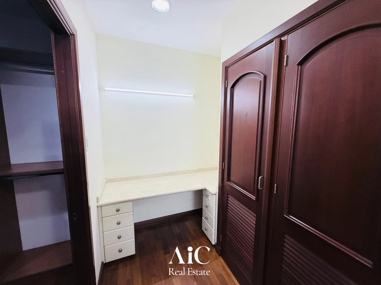 Apartamento Amplio con Balcón 2 Habitaciones. Quinta Bella Norte, Z. 1 — Apartamento en Alquiler en Quinta Bella, Zona 14, Guatemala, Ciudad — foto 14 de 17