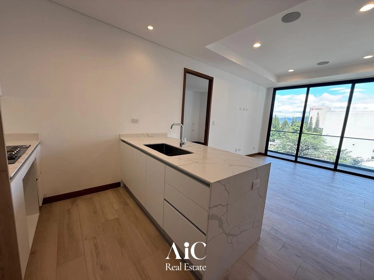 Apartamento Nuevo en Venta Amplio Balcón, Ferré 10 Zona 10 — Apartamento en Venta en Ferré Diez, Zona 10, Guatemala, Ciudad — foto 2 de 17
