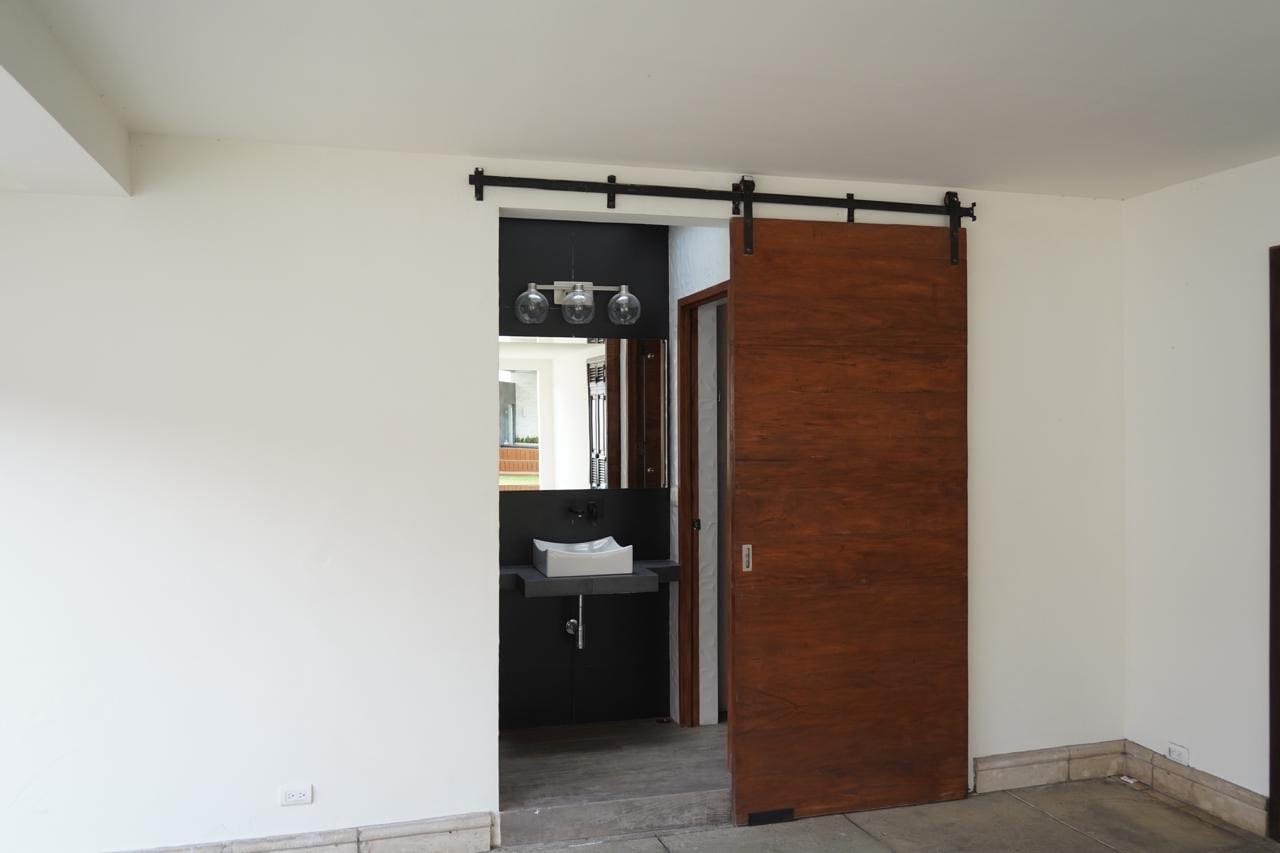 Casa Venta el Prado Zona 10 — Casa en Venta en Santa Catarina Pinula, Guatemala, Ciudad — foto 4 de 15