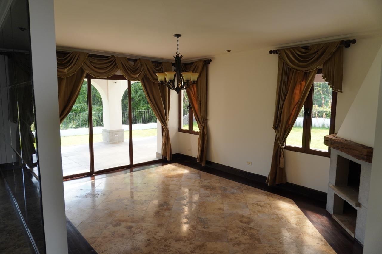 Casa Venta el Prado Zona 10 — Casa en Venta en Santa Catarina Pinula, Guatemala, Ciudad — foto 8 de 15