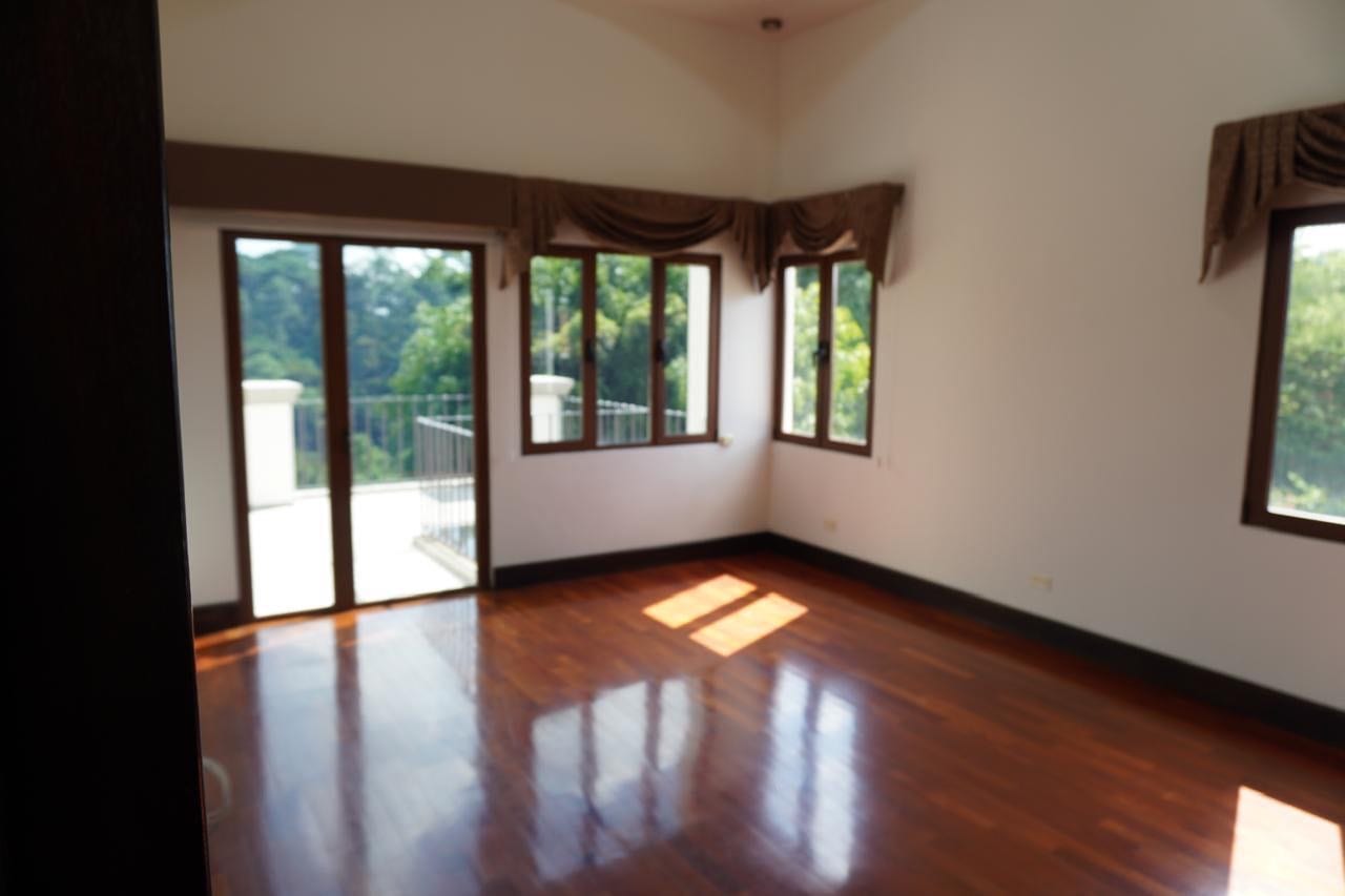Casa Venta el Prado Zona 10 — Casa en Venta en Santa Catarina Pinula, Guatemala, Ciudad — foto 12 de 15