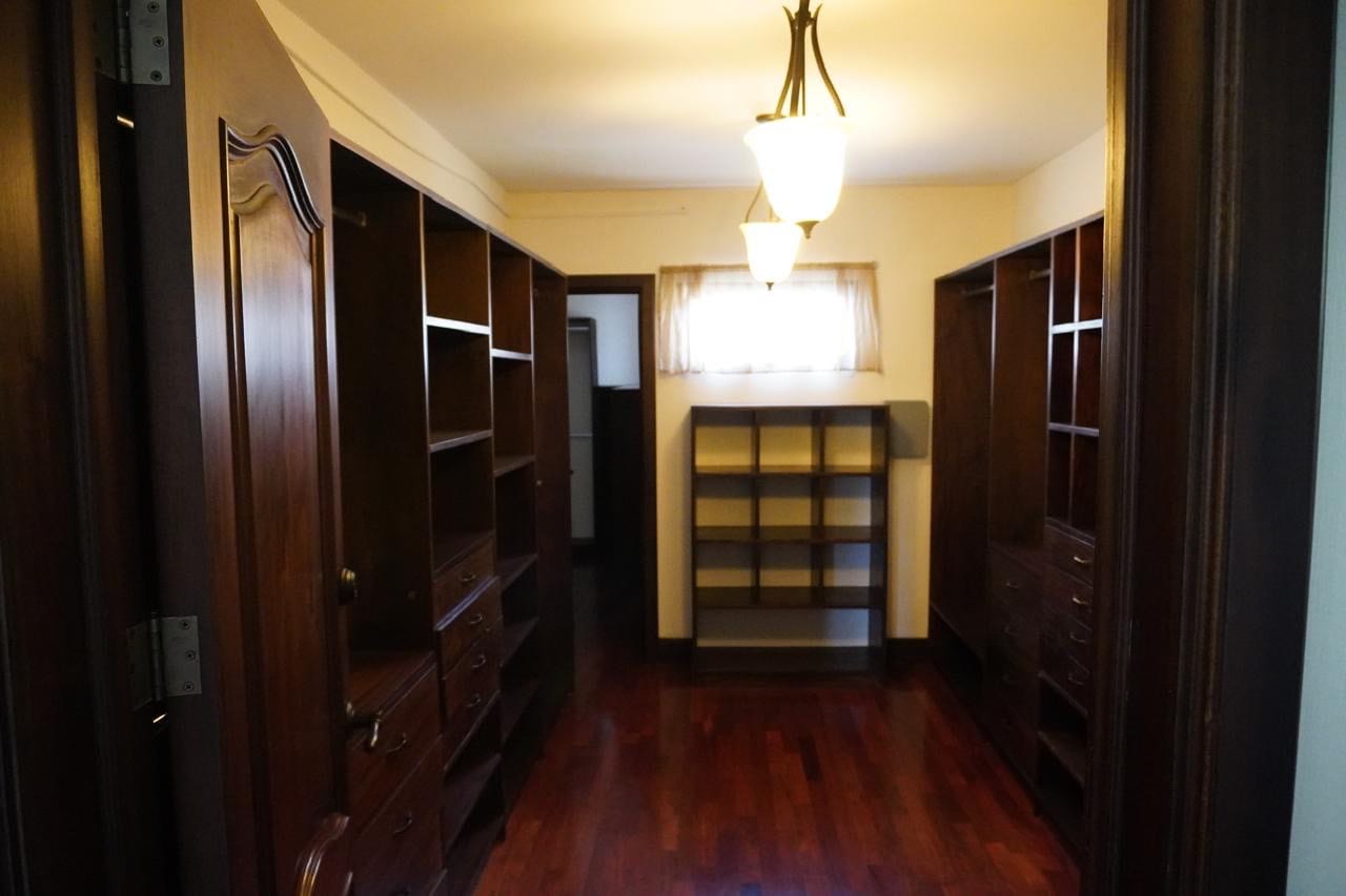 Casa Venta el Prado Zona 10 — Casa en Venta en Santa Catarina Pinula, Guatemala, Ciudad — foto 15 de 15