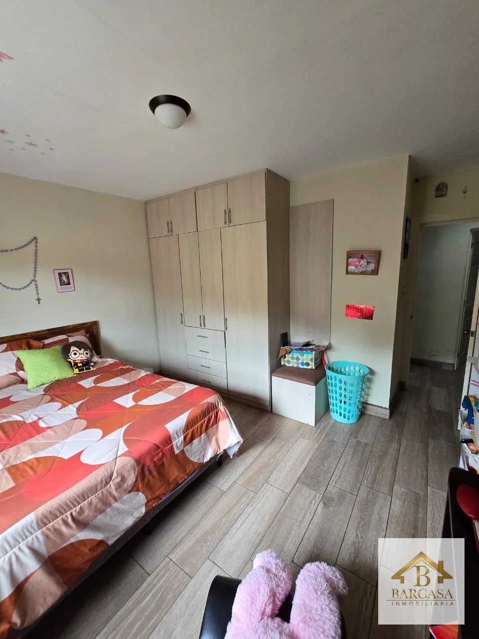 Se vende casa fuera de Garita km 15.5, detrás de Walmart Caes. Habitaciones en el primer Nivel - 10