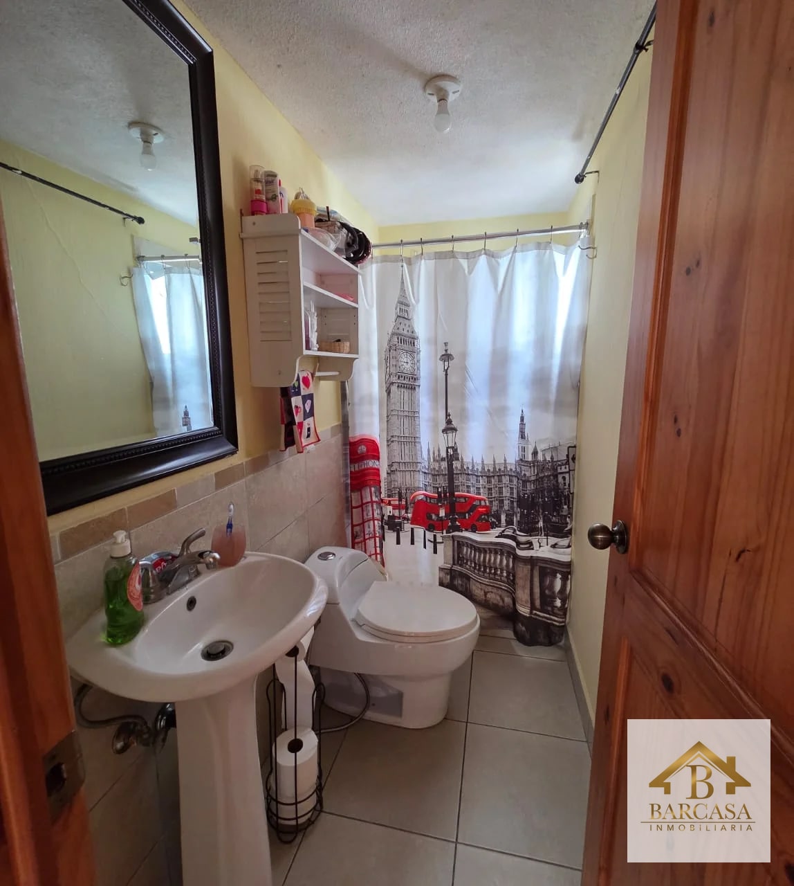 Se vende casa en Arrazola Country club km 16.5 CAES, entrada a Olmeca, Carretera a lo de Dieguez. 4 habitaciones mas estudio. - 10