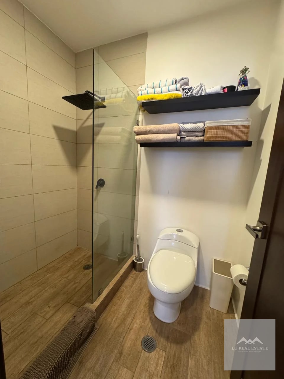 fabuloso apartamento en venta en z15 de dos habitaciones — Apartamento en Venta en Zona 15, Guatemala, Ciudad — foto 3 de 8
