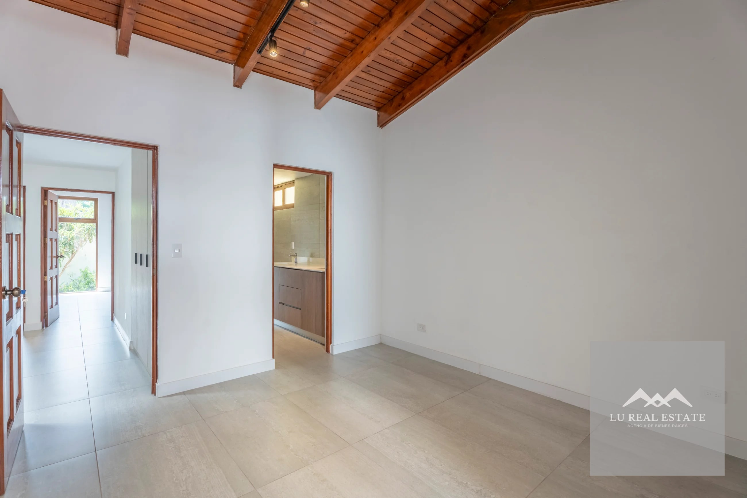 Casa en venta en z10 — Casa en Venta en Zona 10, Guatemala, Ciudad — foto 8 de 13