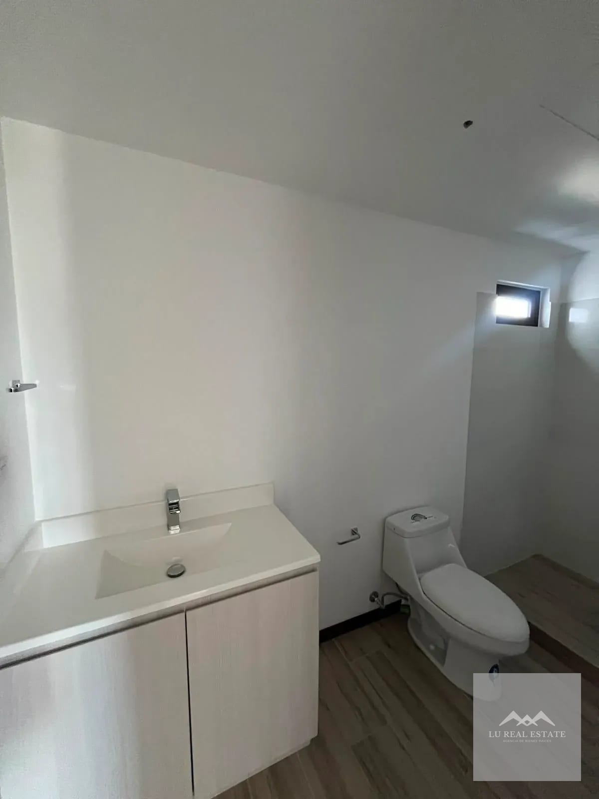 Apartamento en venta en z10 — Apartamento en Venta en Zona 10, Guatemala, Ciudad — foto 7 de 10